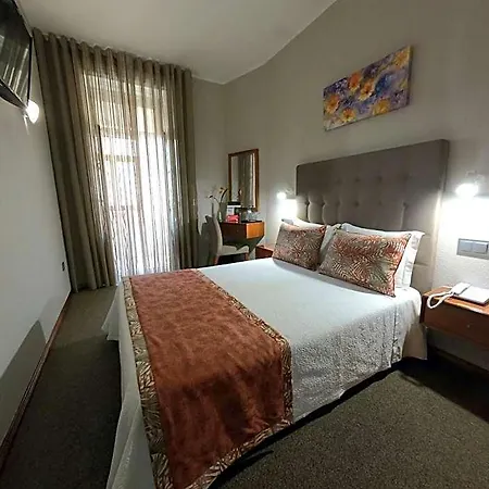 Hotel Lusitana